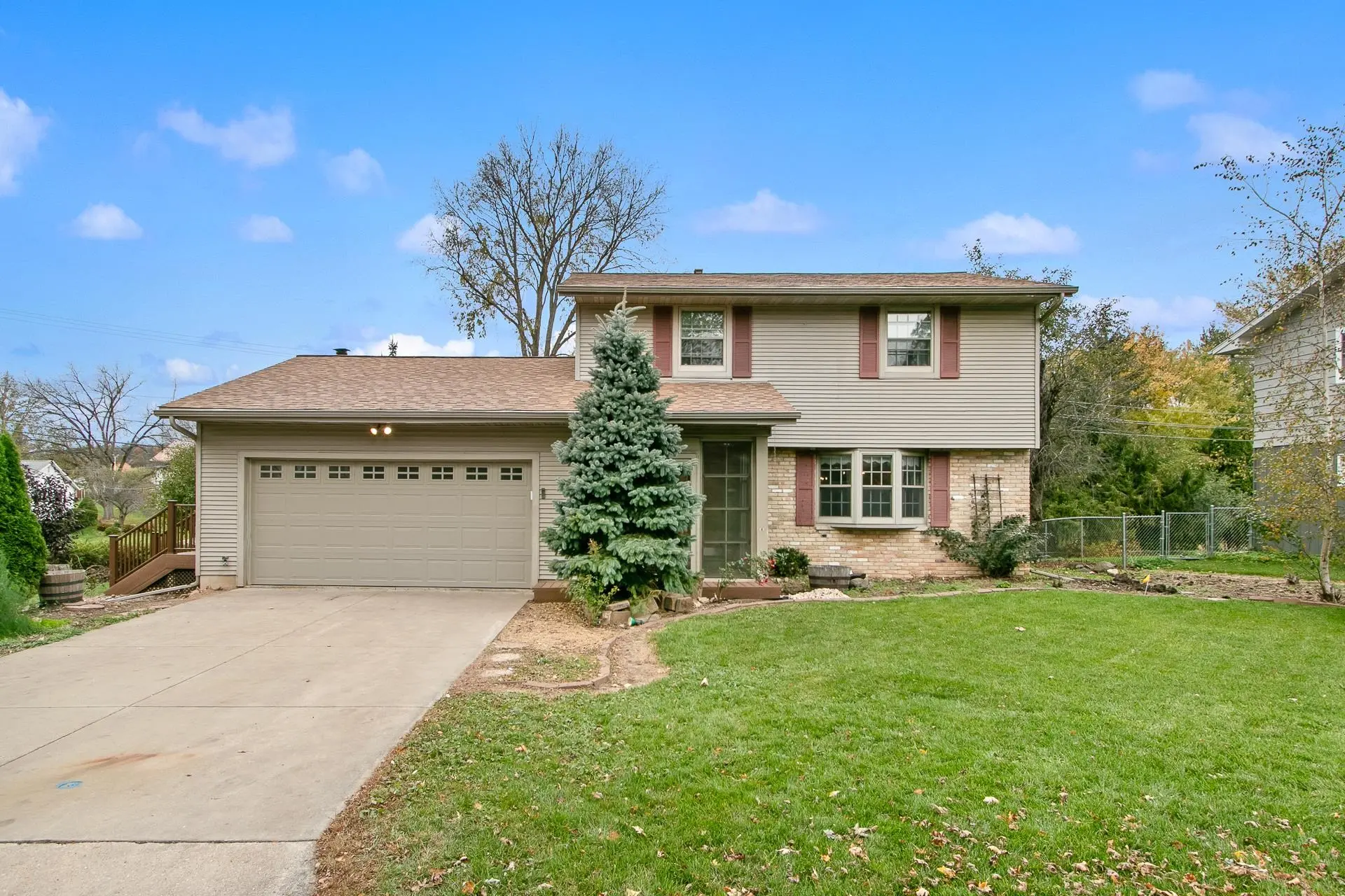 Photo of Listing #2011488