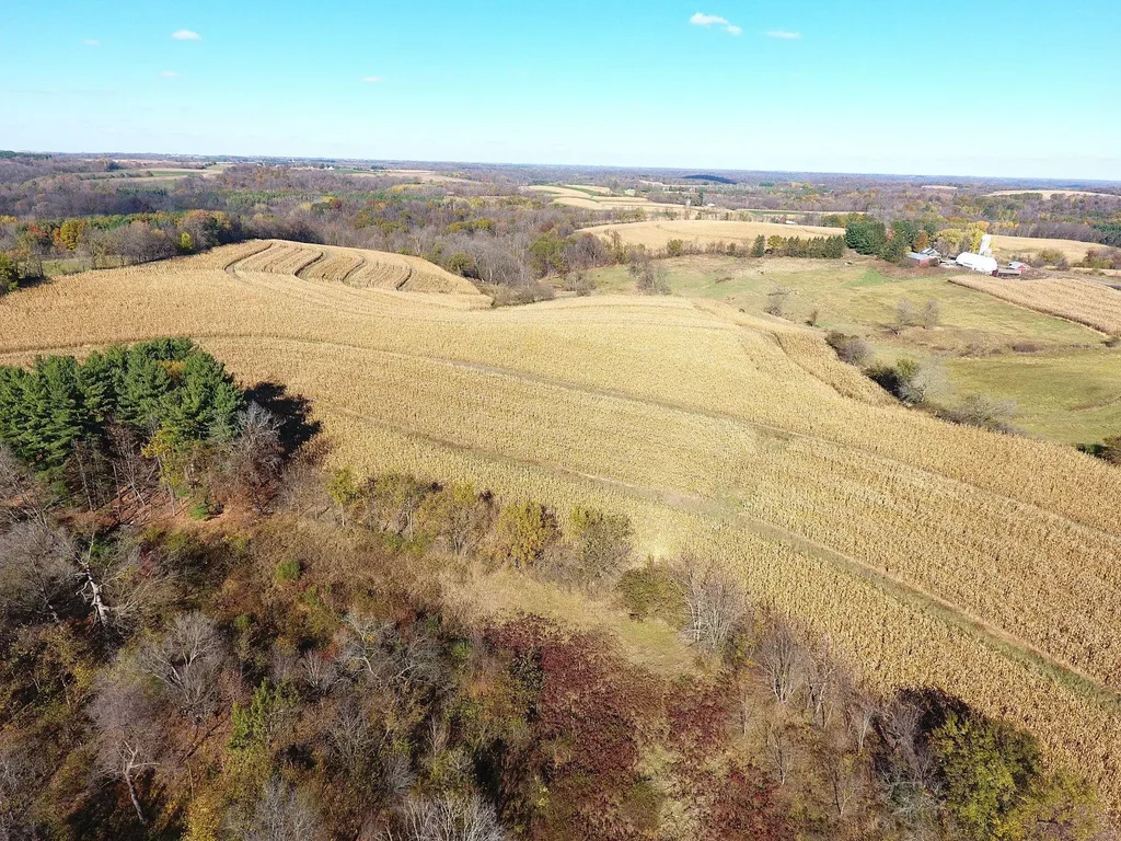 21478 County Hwy Zz Road, Marshall