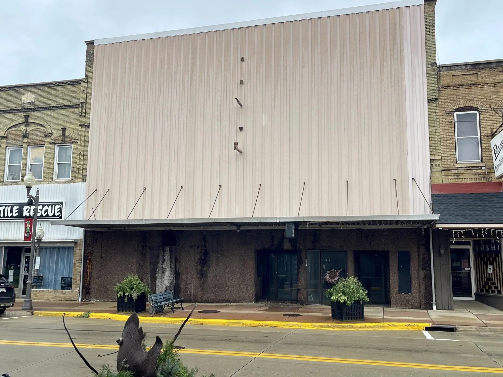 117 E Cook Street, Portage