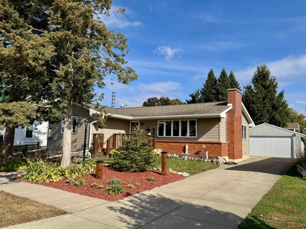 845 Coolidge Street, Fennimore