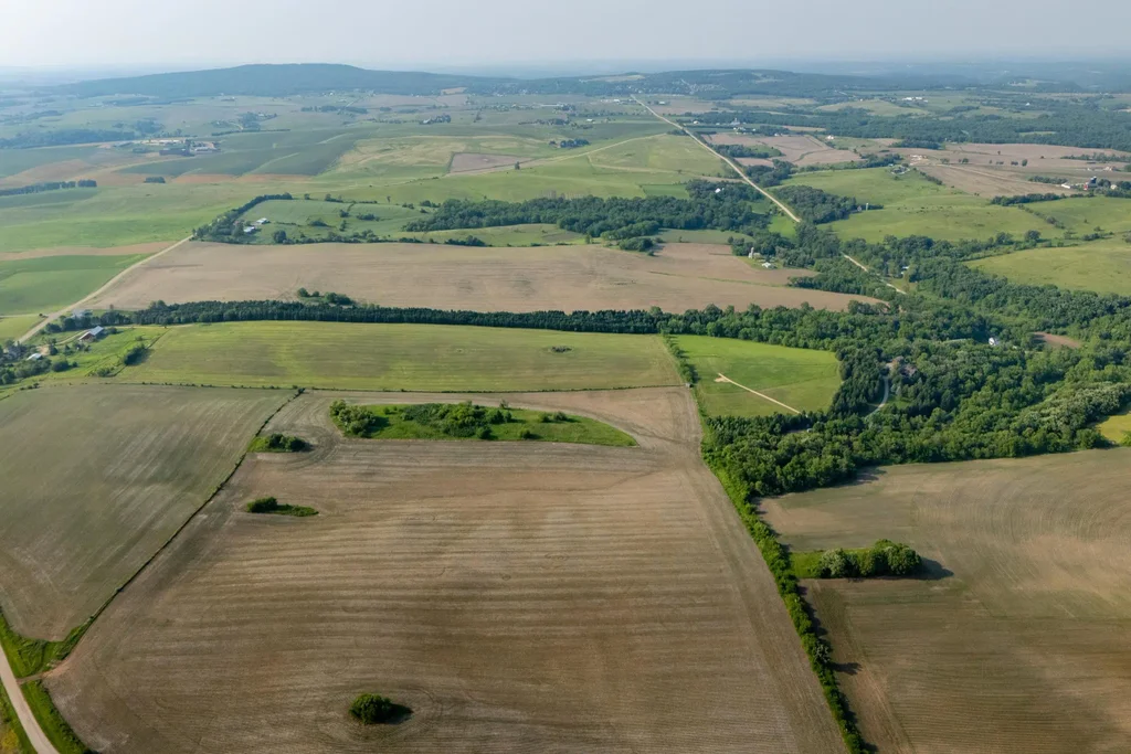 30 Ac County Road F, Blue Mounds