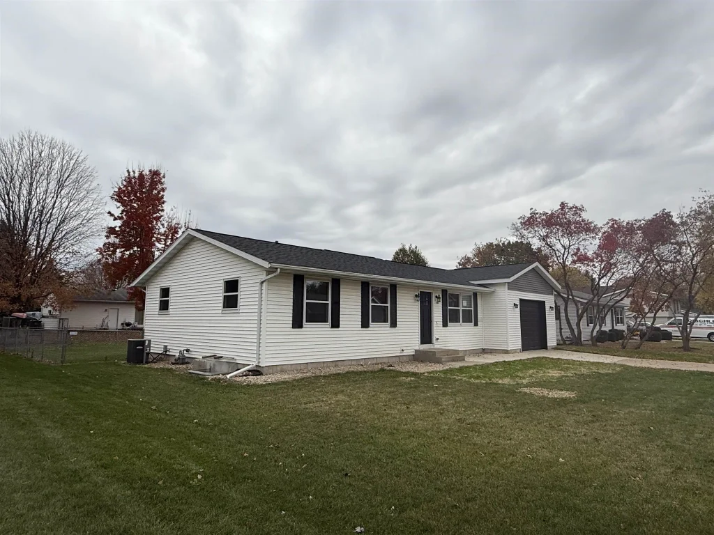 543 Sycamore Street, Sauk City