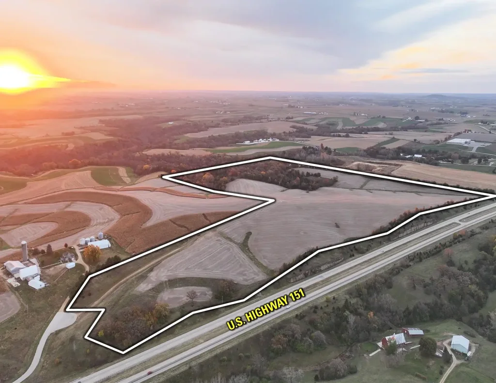 85.44± Acres Spoonwood Lane, Paris