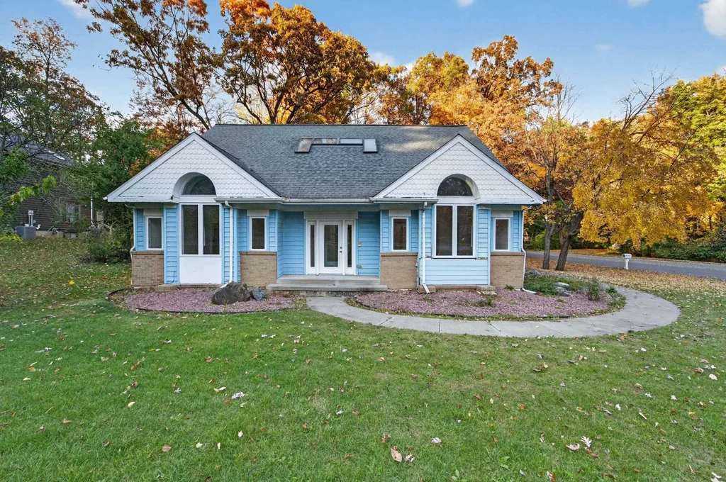 5824 Osmundsen Court, Fitchburg