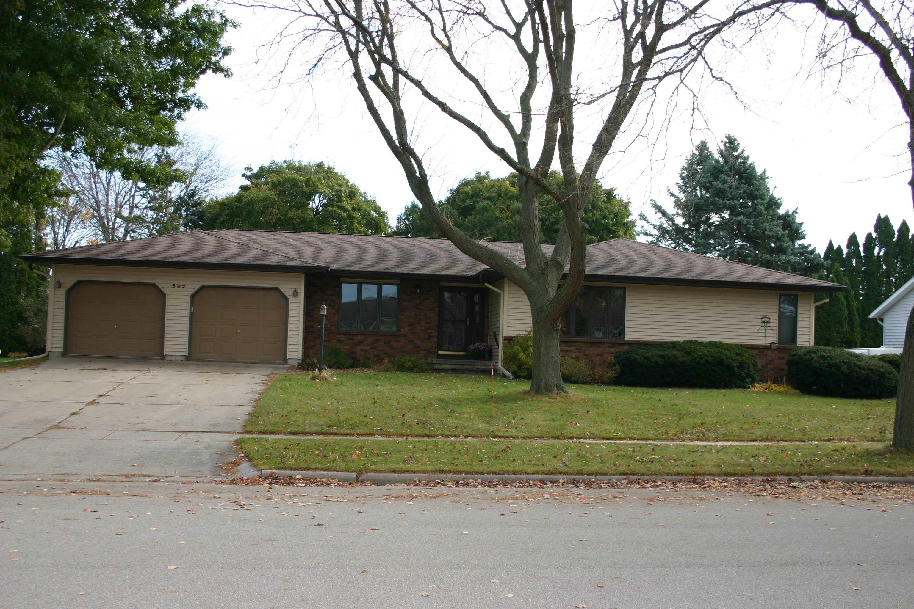 Photo of Listing #2011839