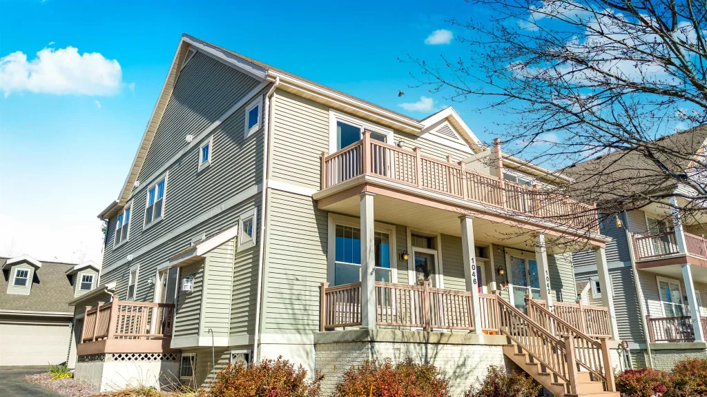 1046 Stonehaven Drive, Sun Prairie