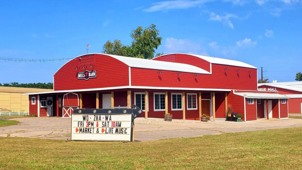 E10918 Moon Road, Delton