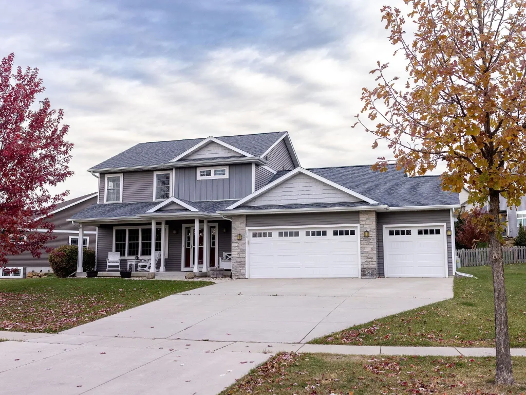 808 Maple Drive, Mount Horeb