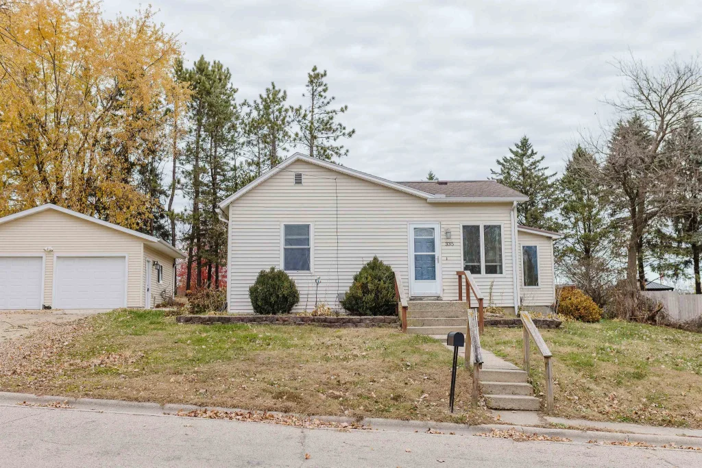 335 7th Street, Mineral Point