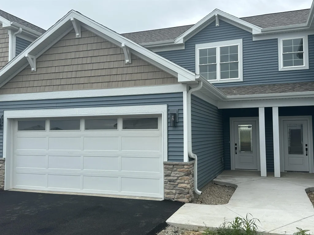 #202 - 3164 S Bartells Dr Drive, Beloit