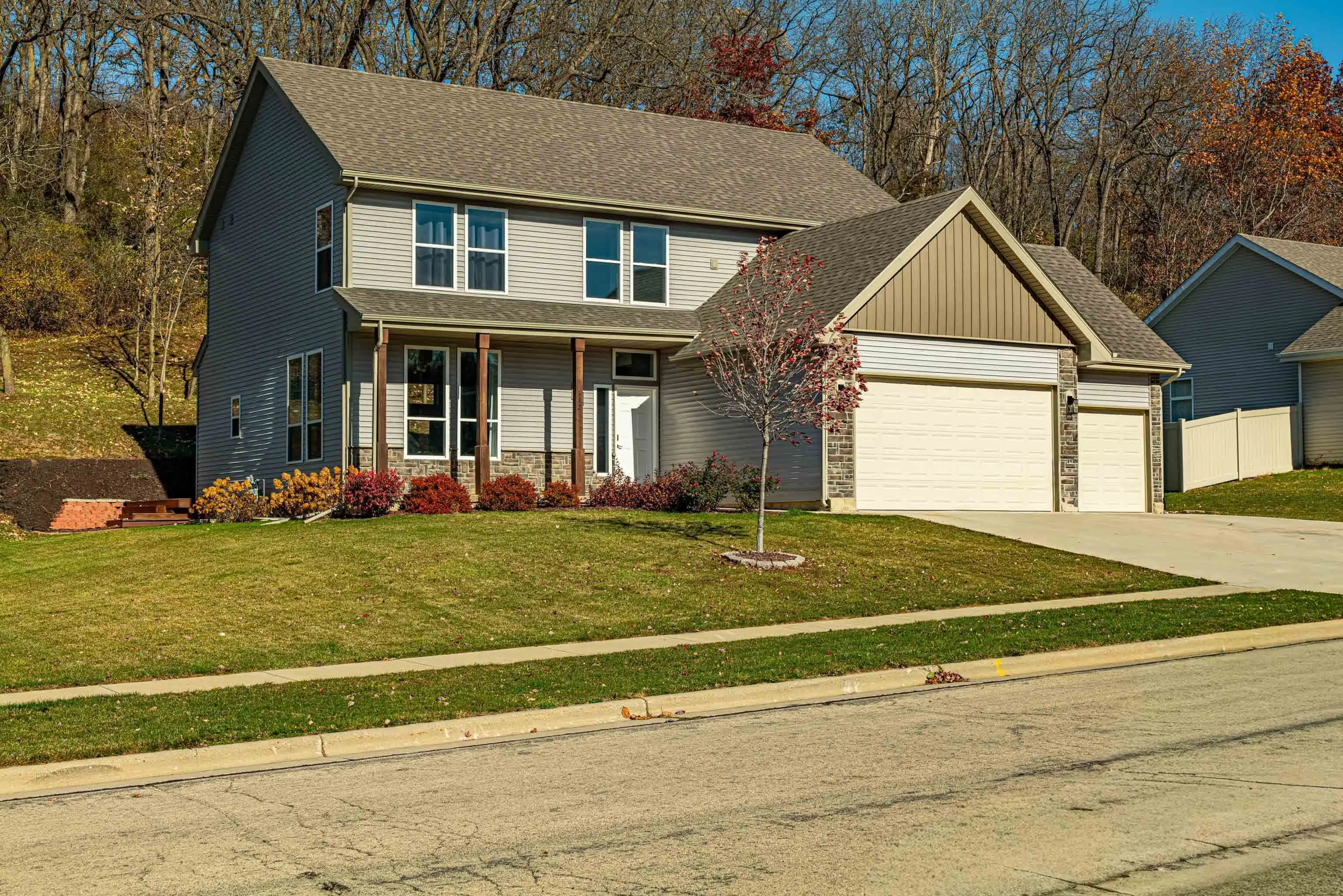 Photo of Listing #2012048