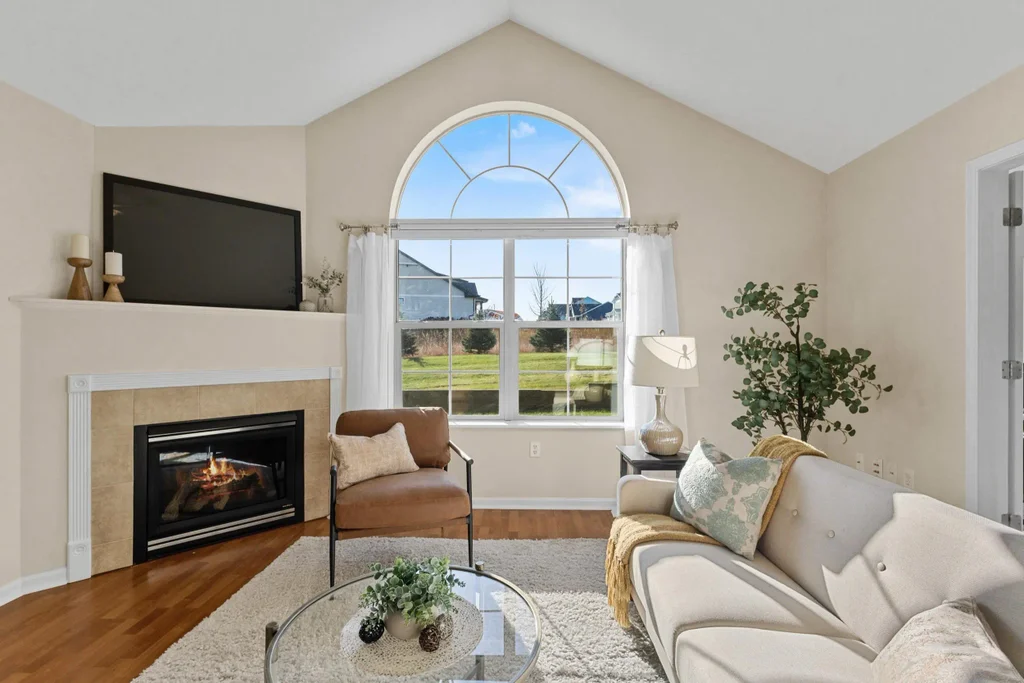 51 Harvest Way, Fitchburg