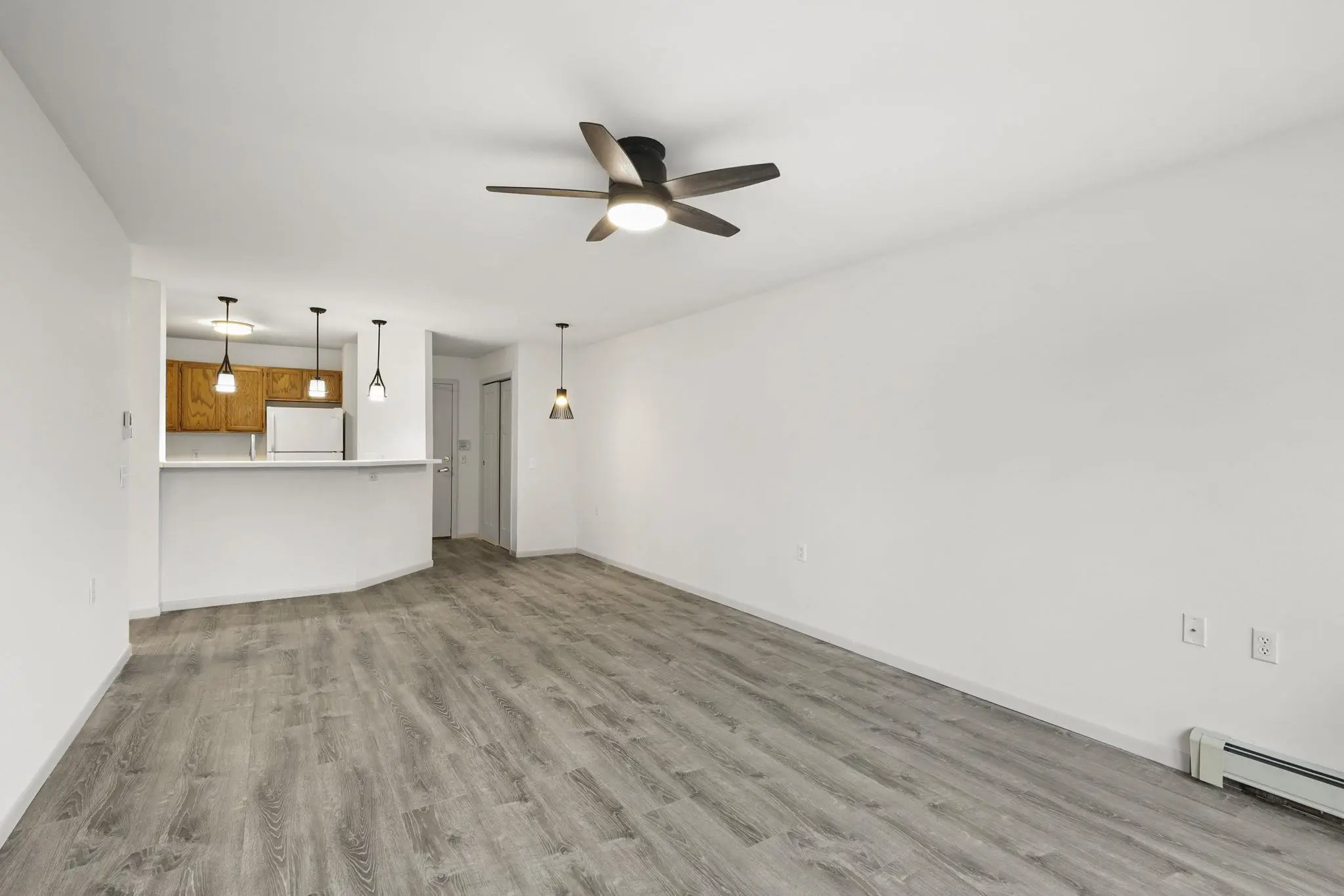 Photo of Listing #2012068