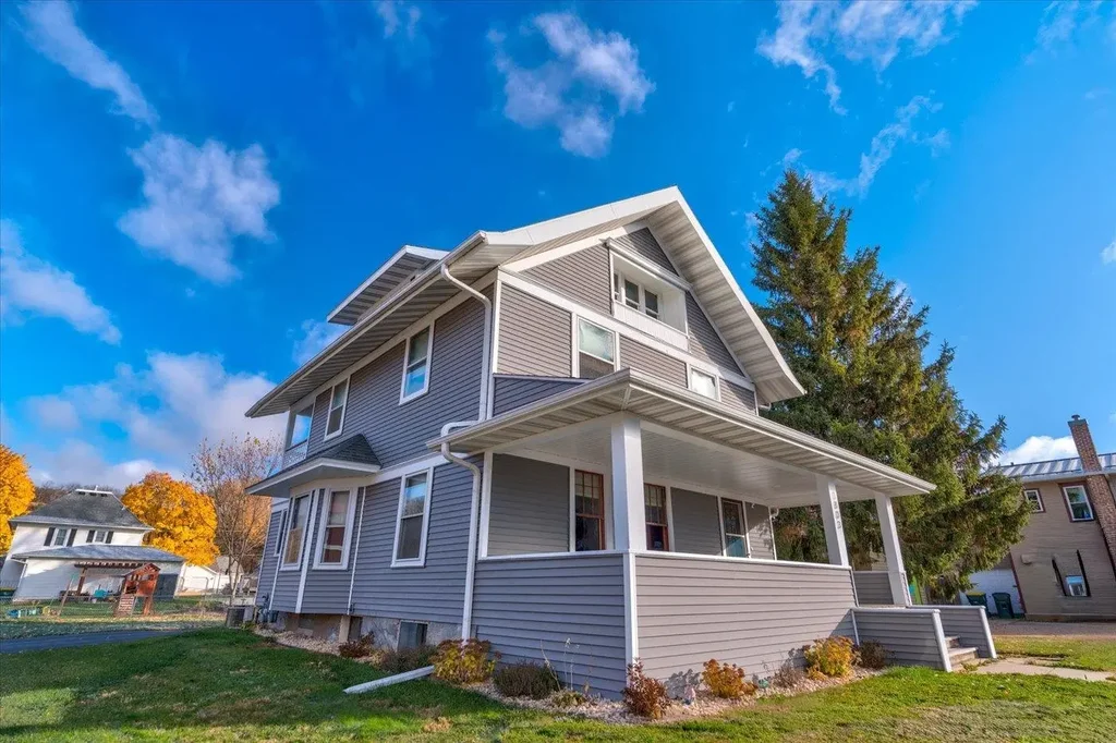 1803 Main Street, Cross Plains