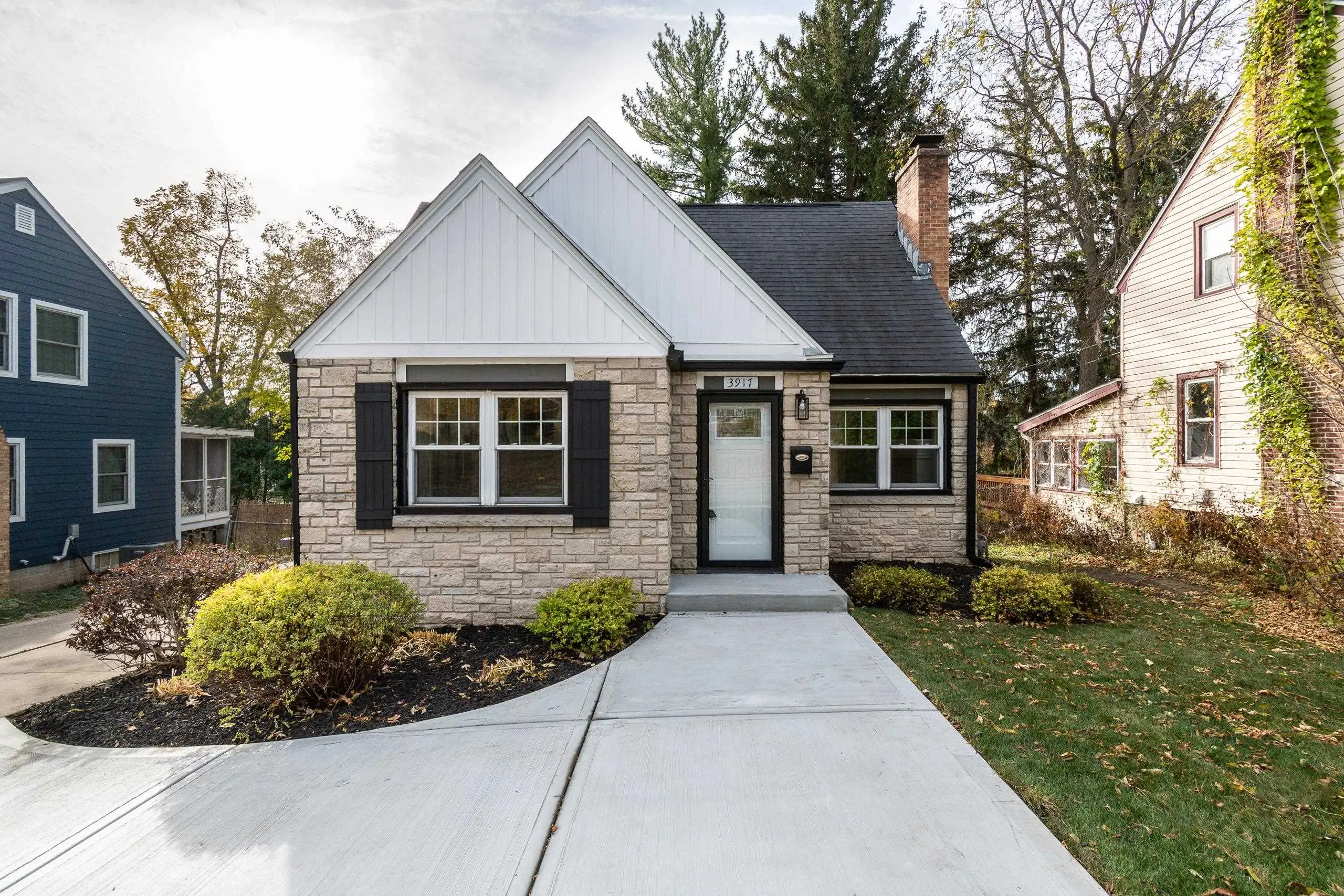 Photo of Listing #2012171