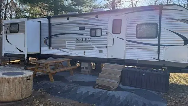 558 Feather Trail, Rome