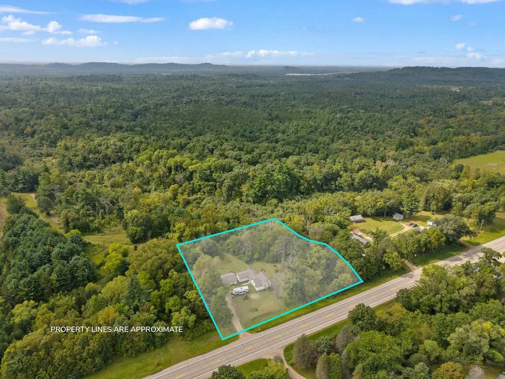 2707 Highway 13, Easton