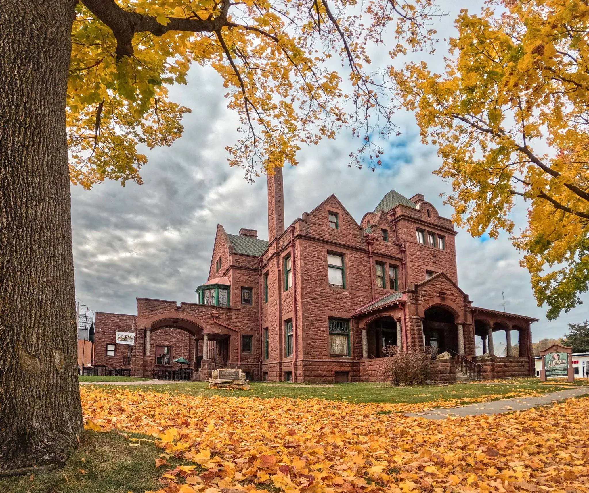 623 Broadway Street, Baraboo