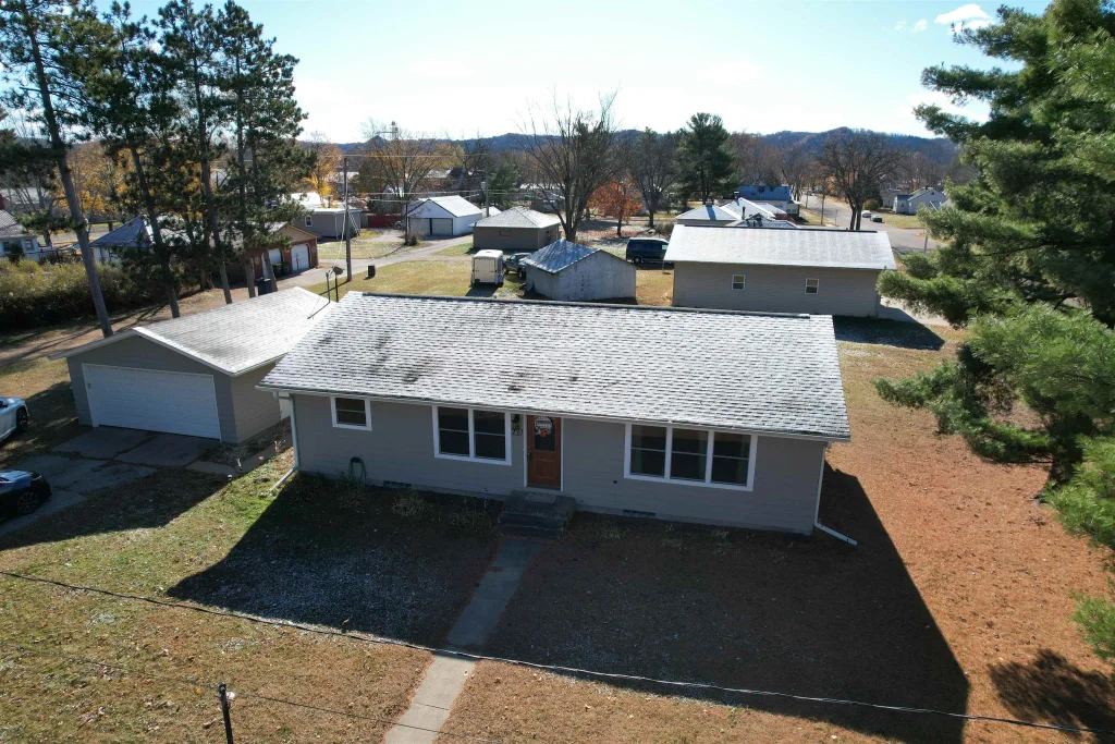 227 W Pine Street, Muscoda