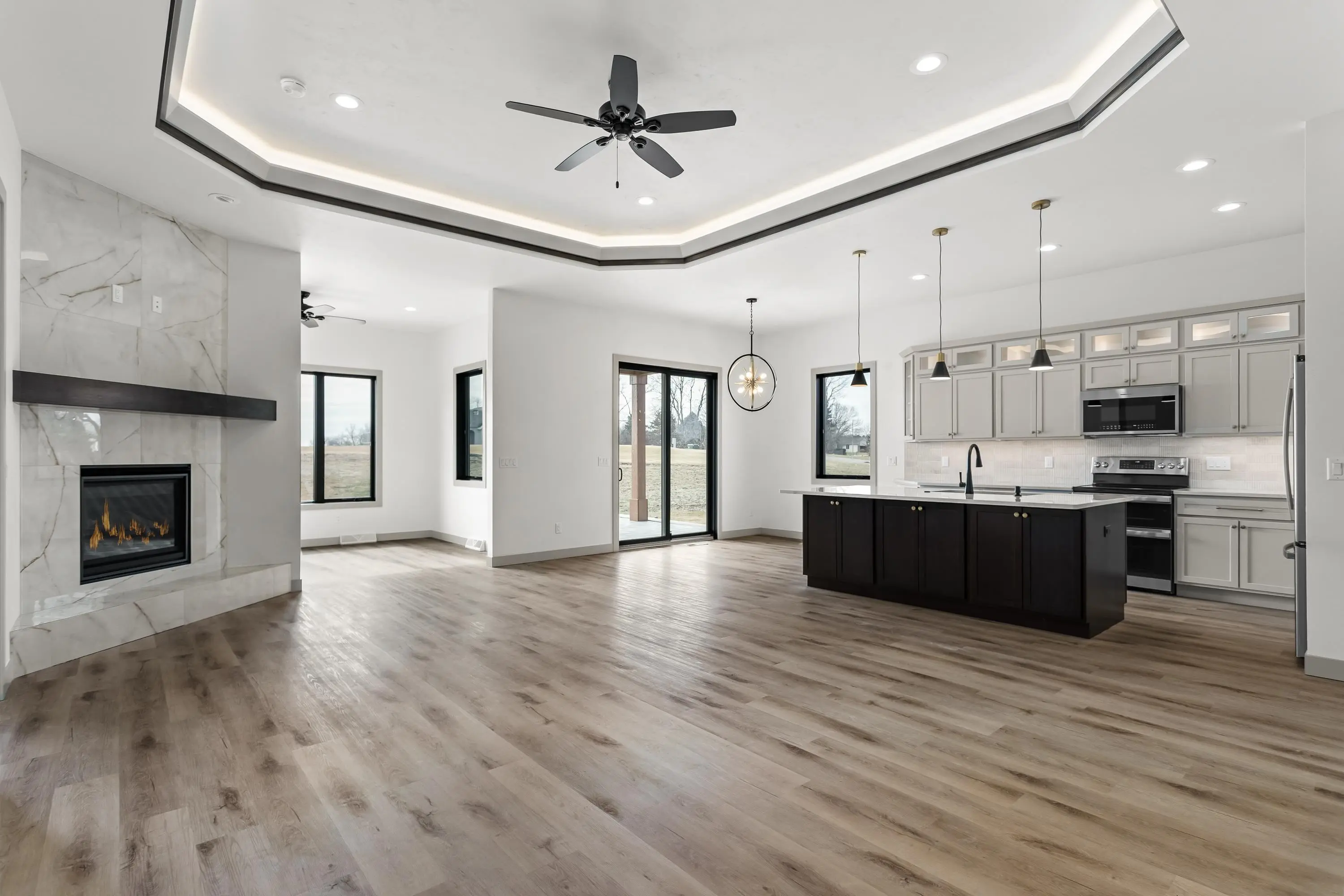 Photo of Listing #2012281