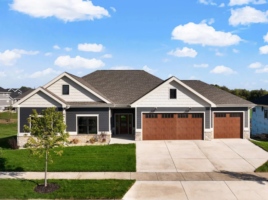 1405 Atlas Trail, Waunakee