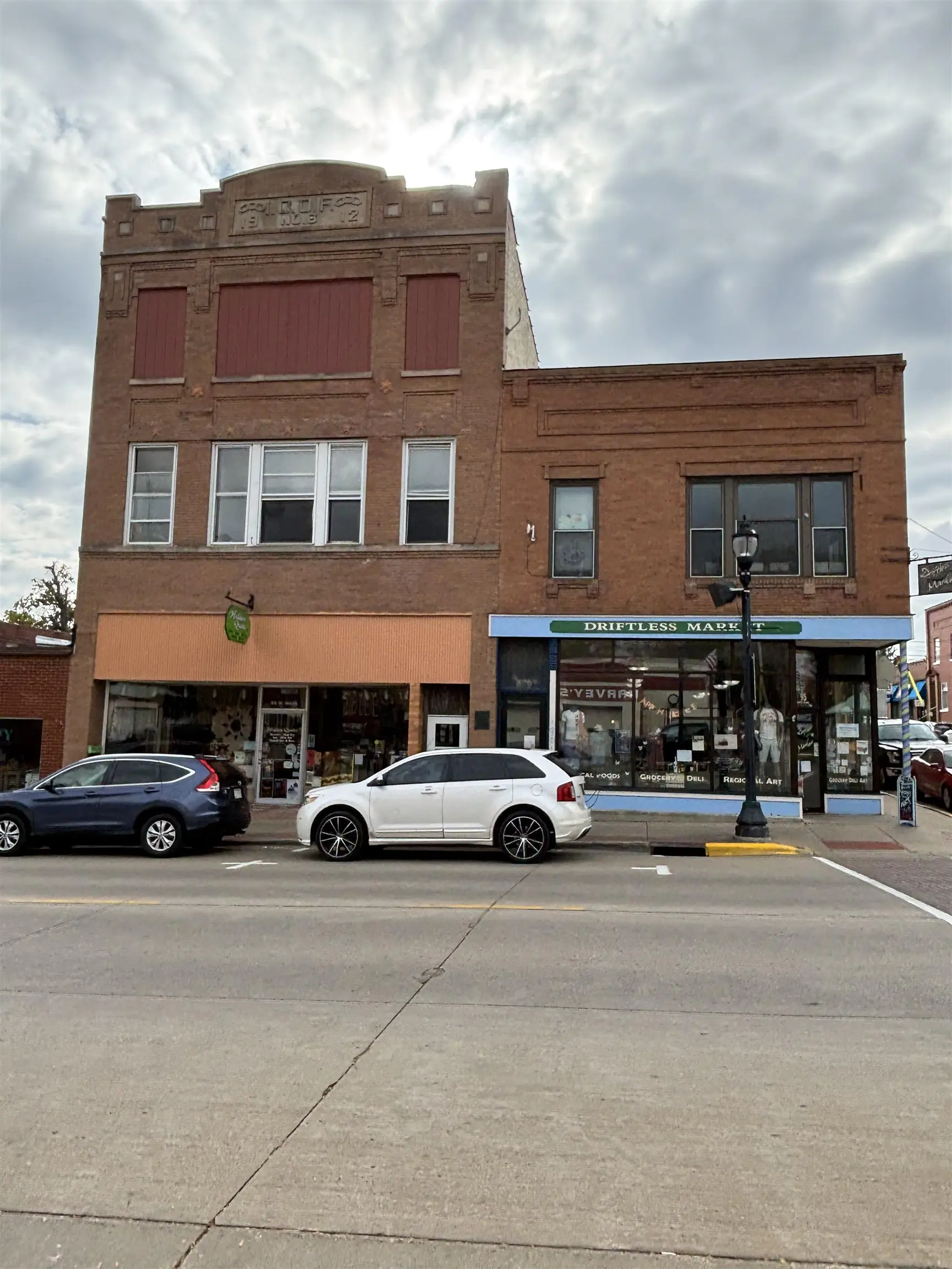 85 W Main Street, Platteville