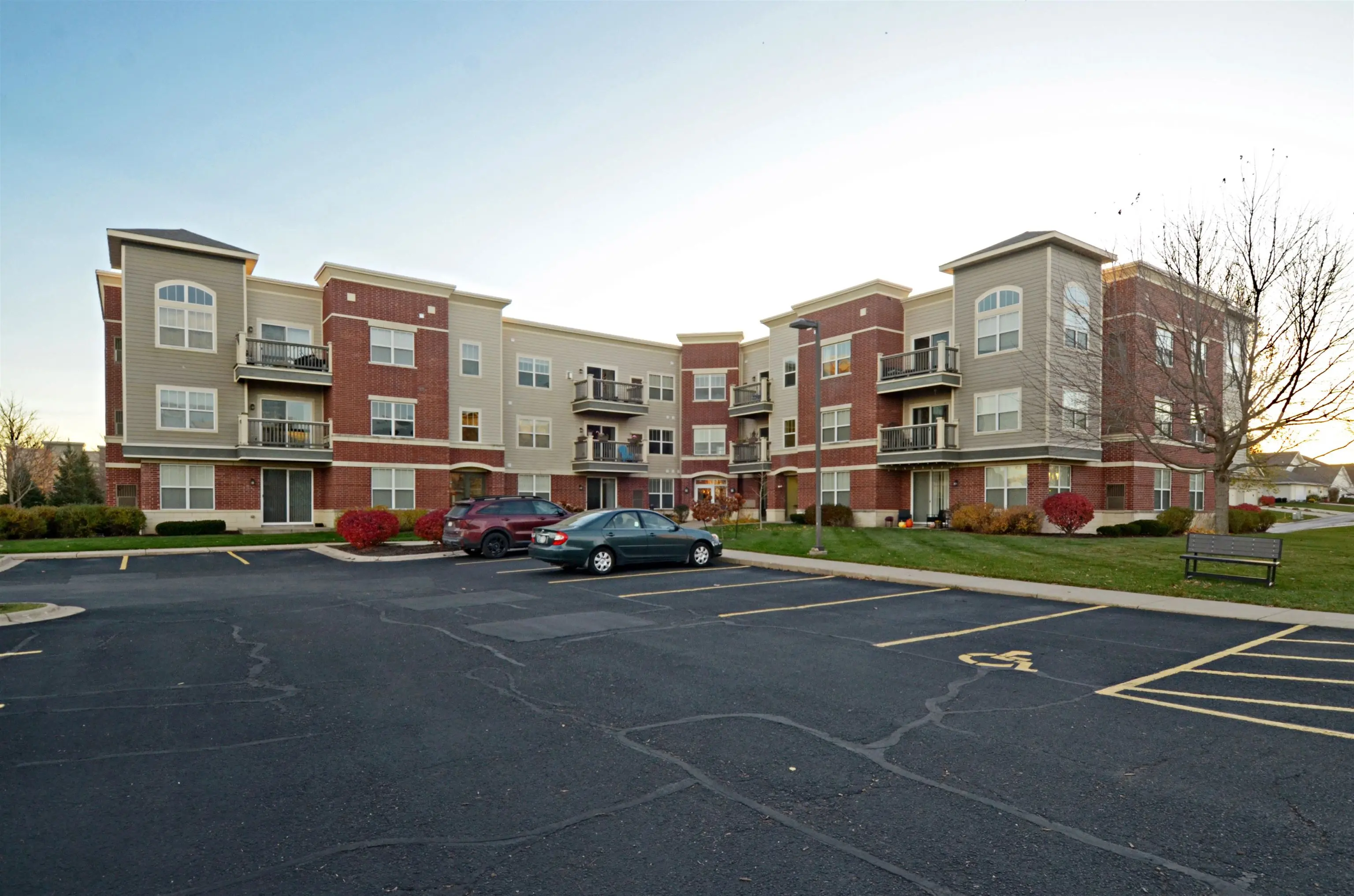 Photo of Listing #2012484