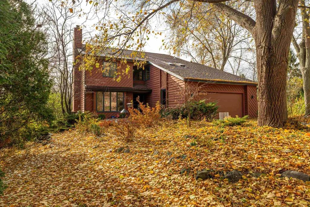 1705 Camelot Drive, Madison