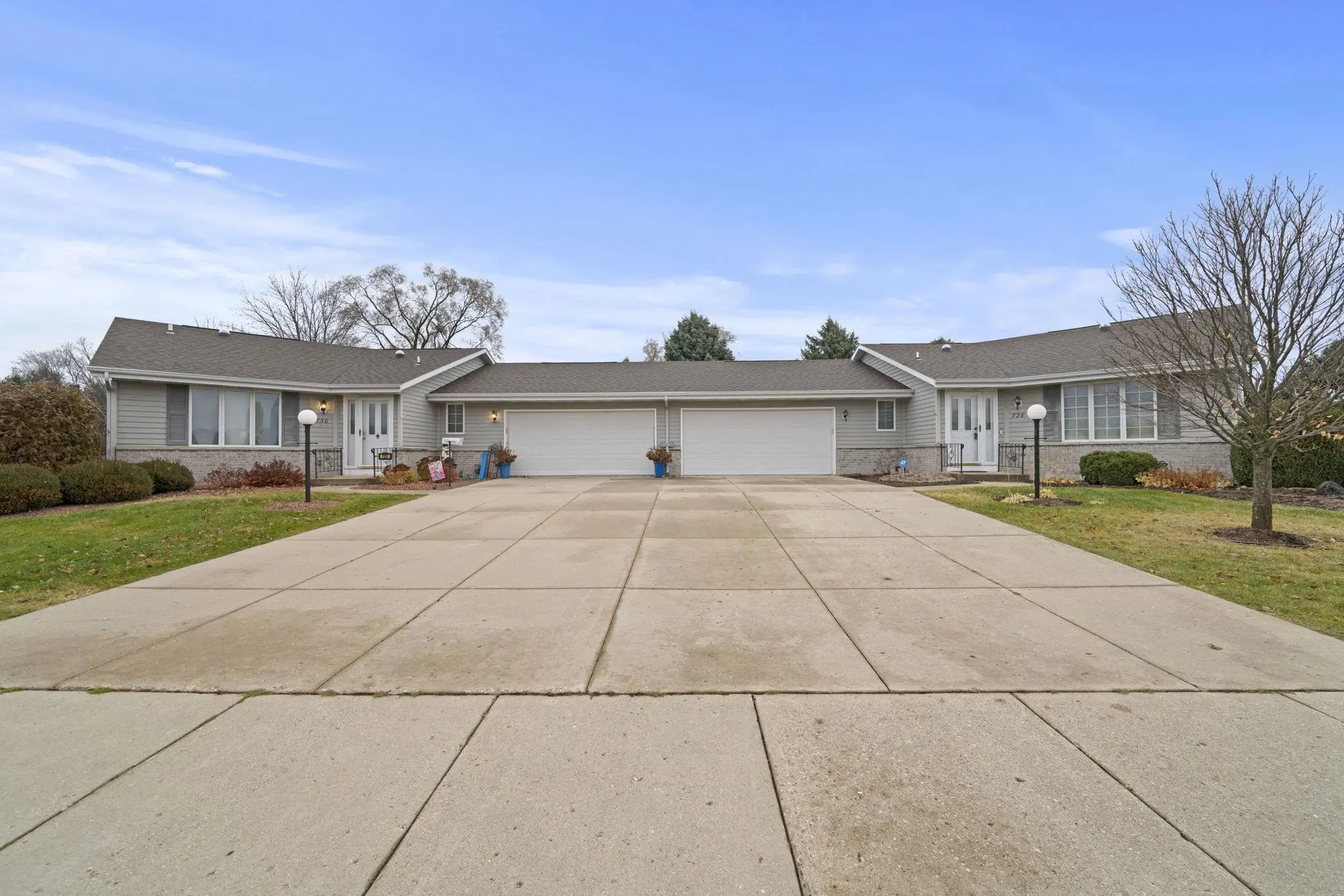 Photo of Listing #2012520