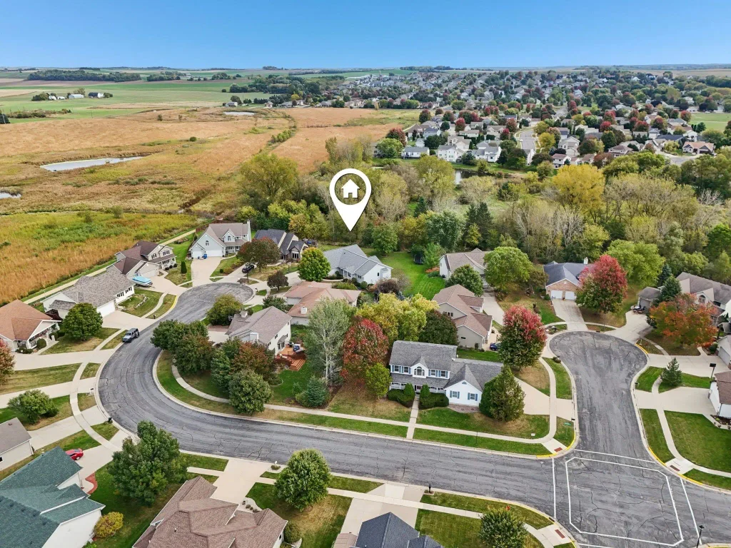 919 Lochmoore Drive, Waunakee