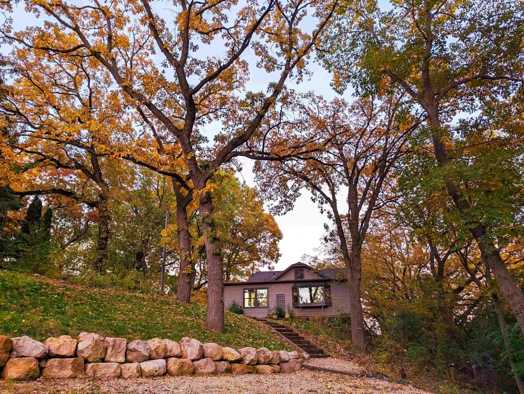 10168 N Edgewood Shores Road, Fulton