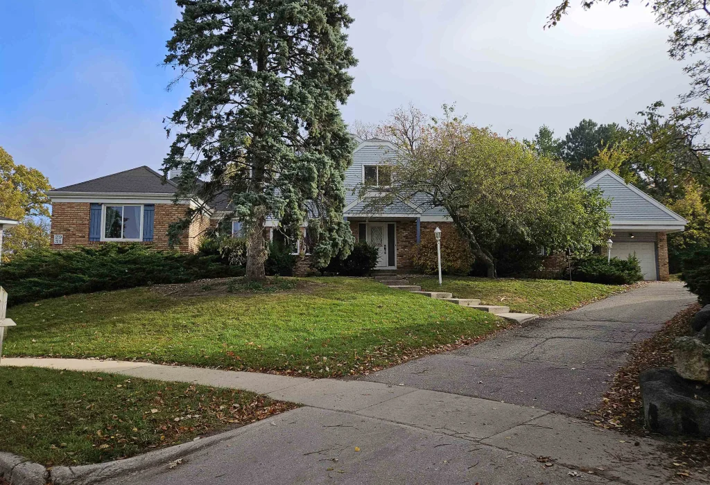 25 Cornado Court, Madison