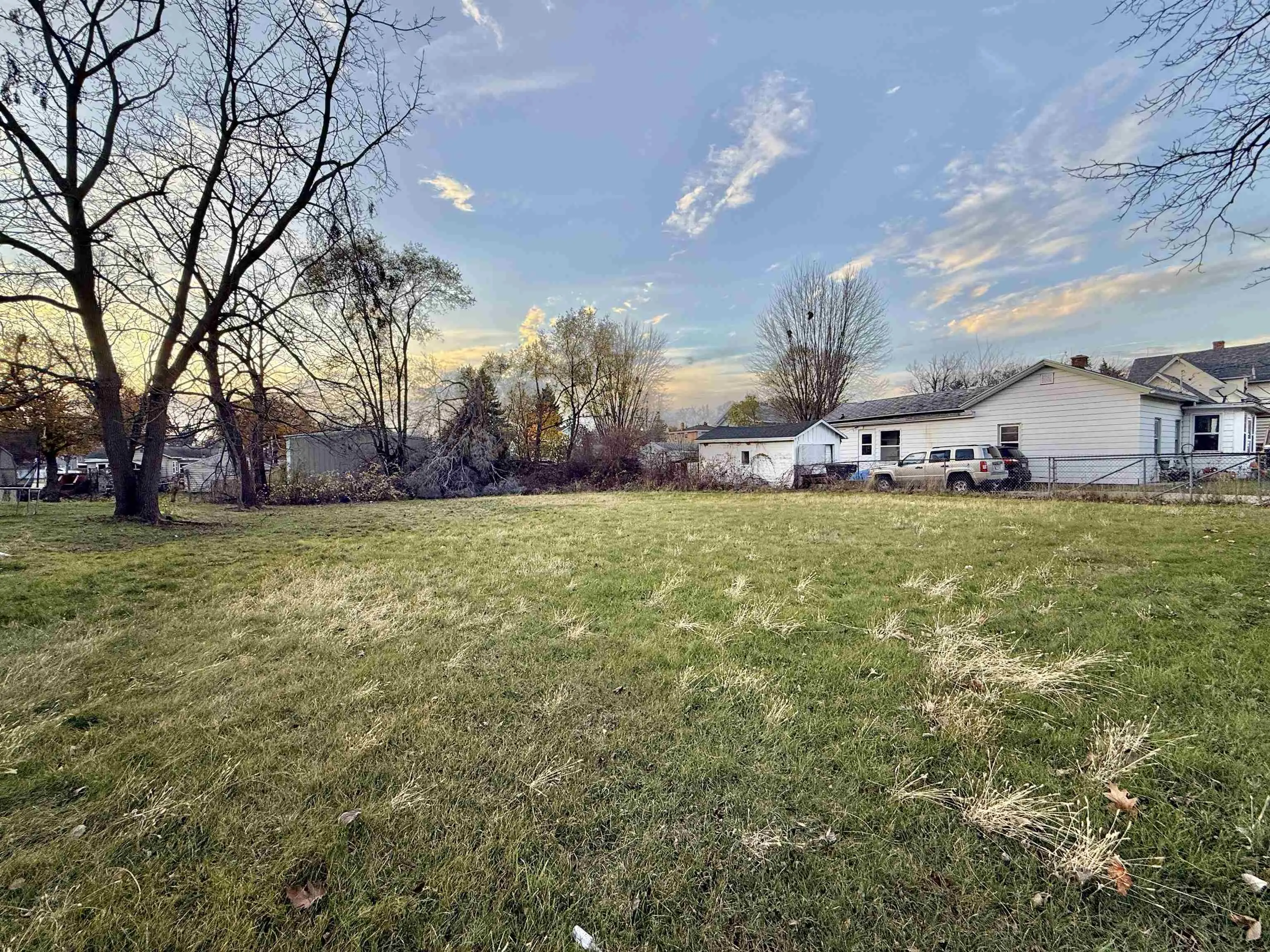 Photo of Listing #2012609