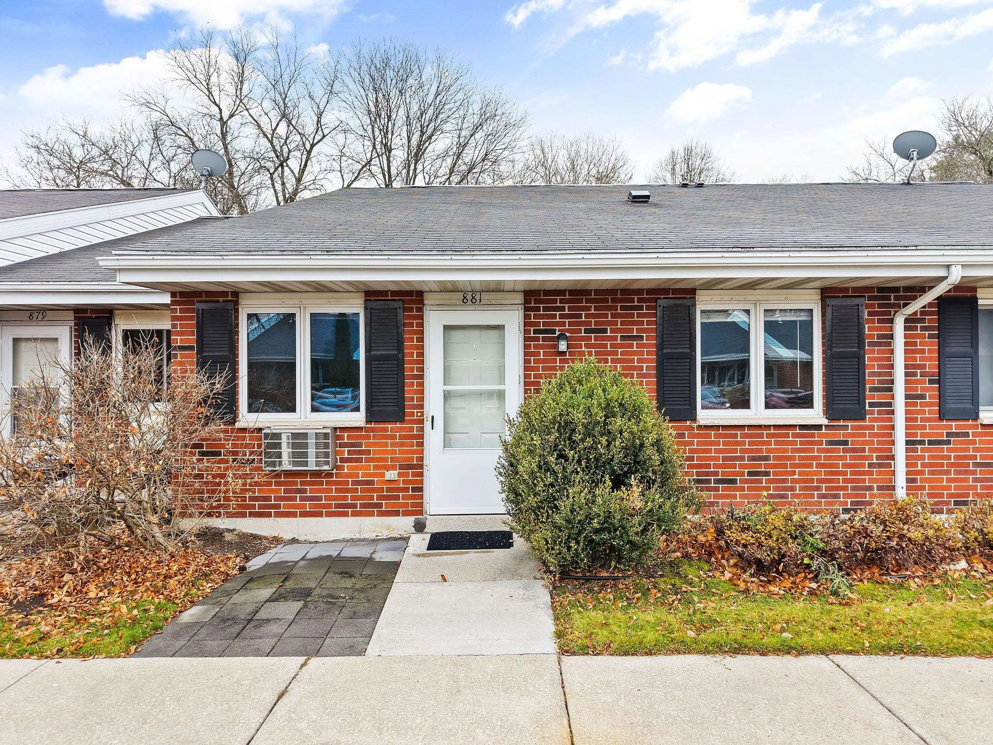 Photo of Listing #2012639