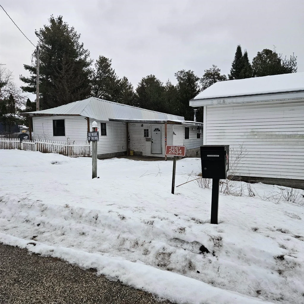 2434 Hillcrest Avenue, Quincy