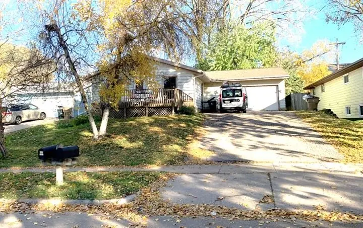 805-807 Brandie Road, Madison