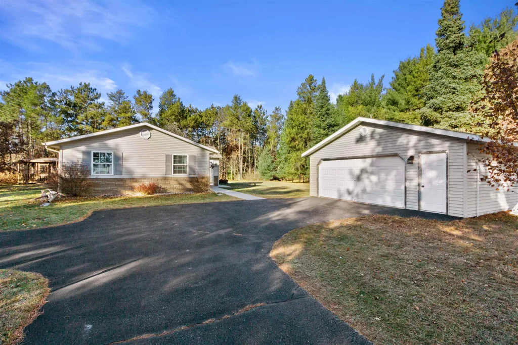 1019 11th Avenue, Big Flats