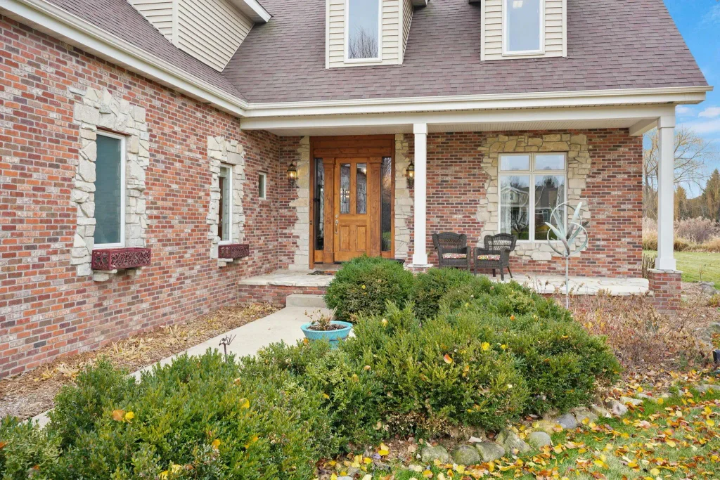 7685 Almor Drive, Middleton