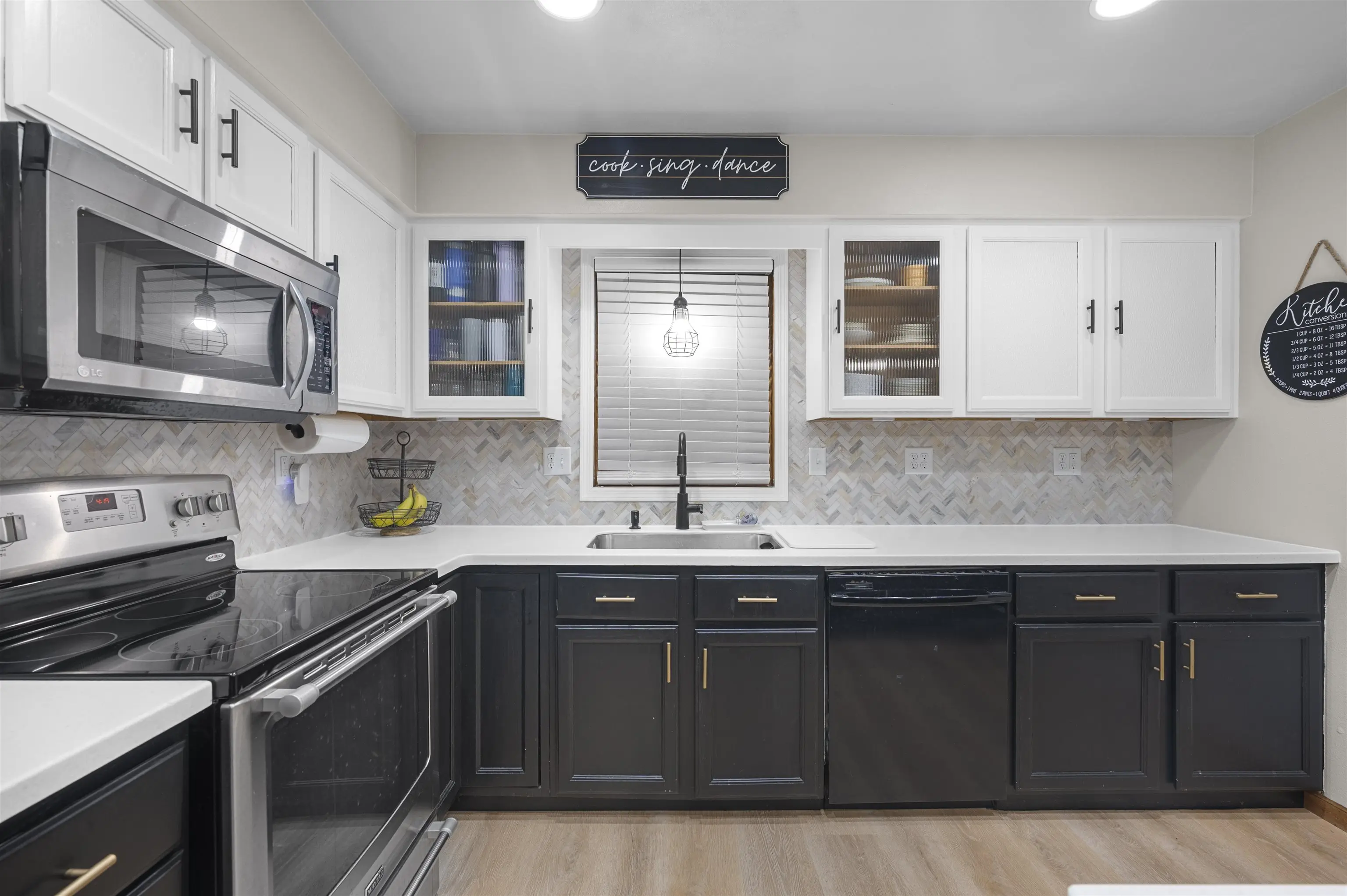 Photo of Listing #2013062