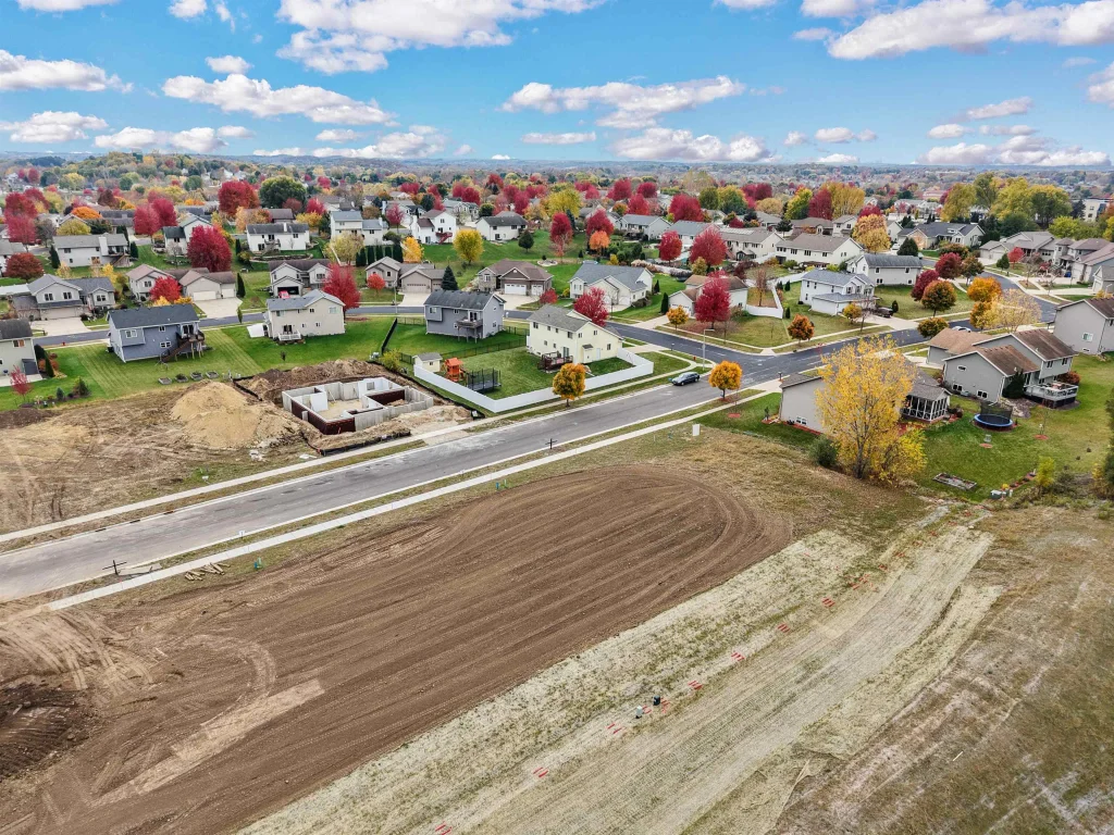 208 Michelle Lane, Cottage Grove