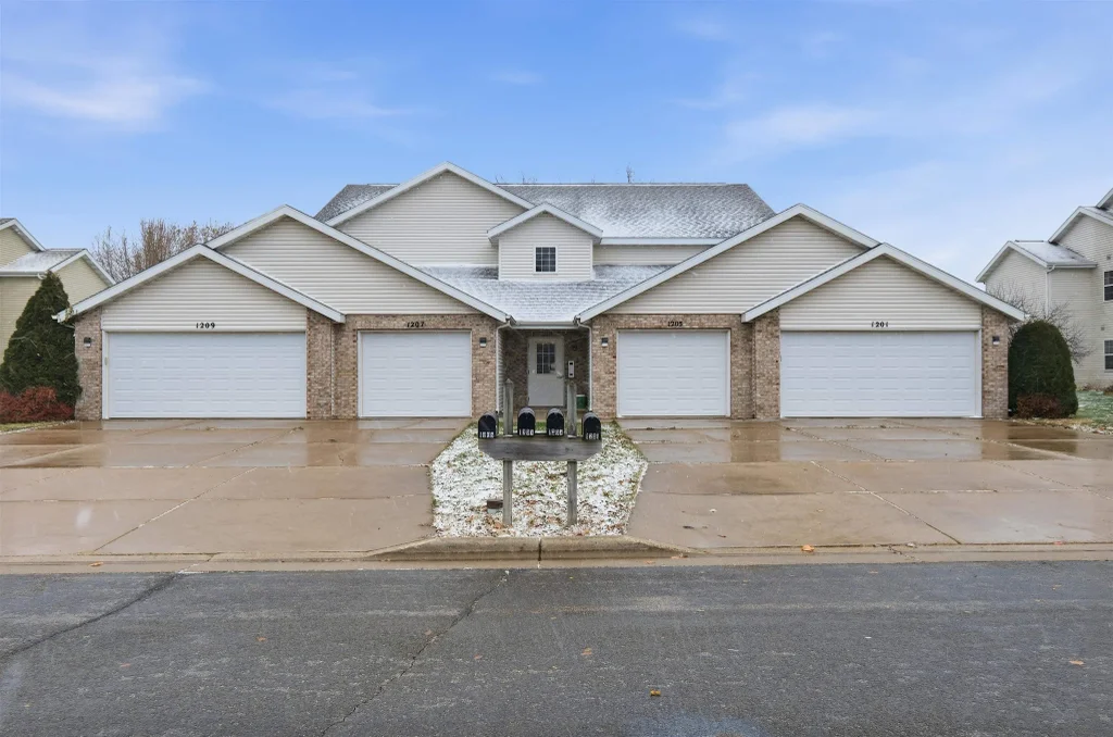 1201-1209 Stonewood Crossing, Sun Prairie