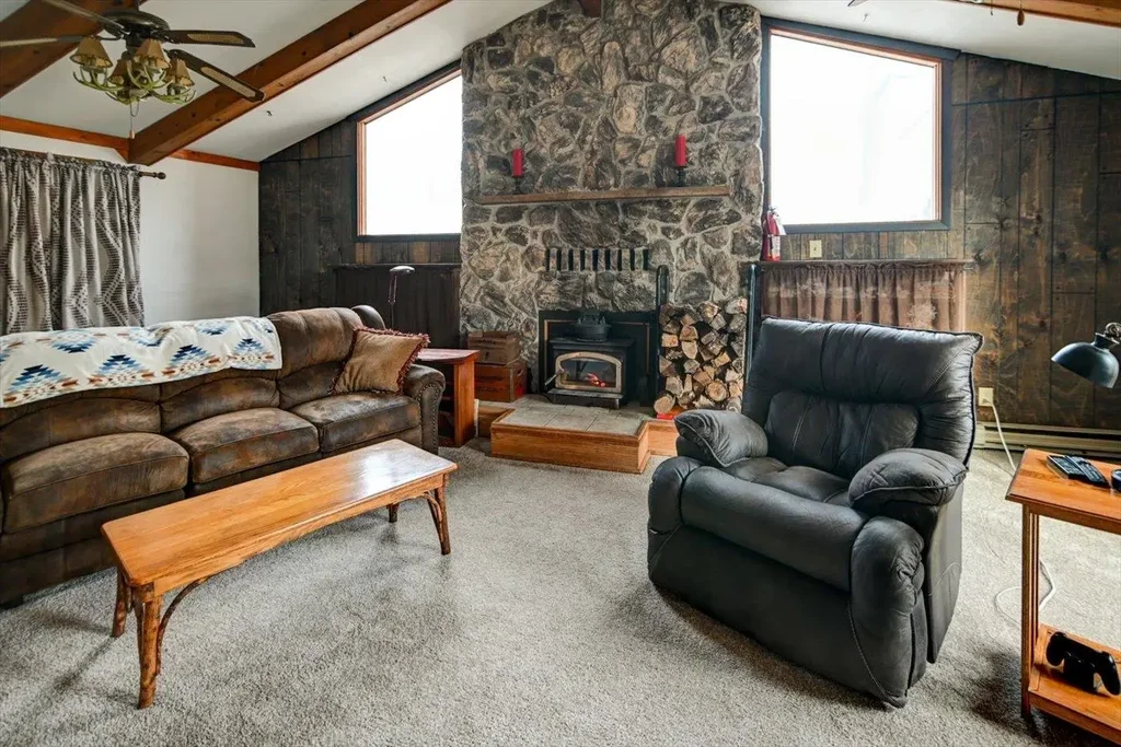 5203 Maywood Road, Monona