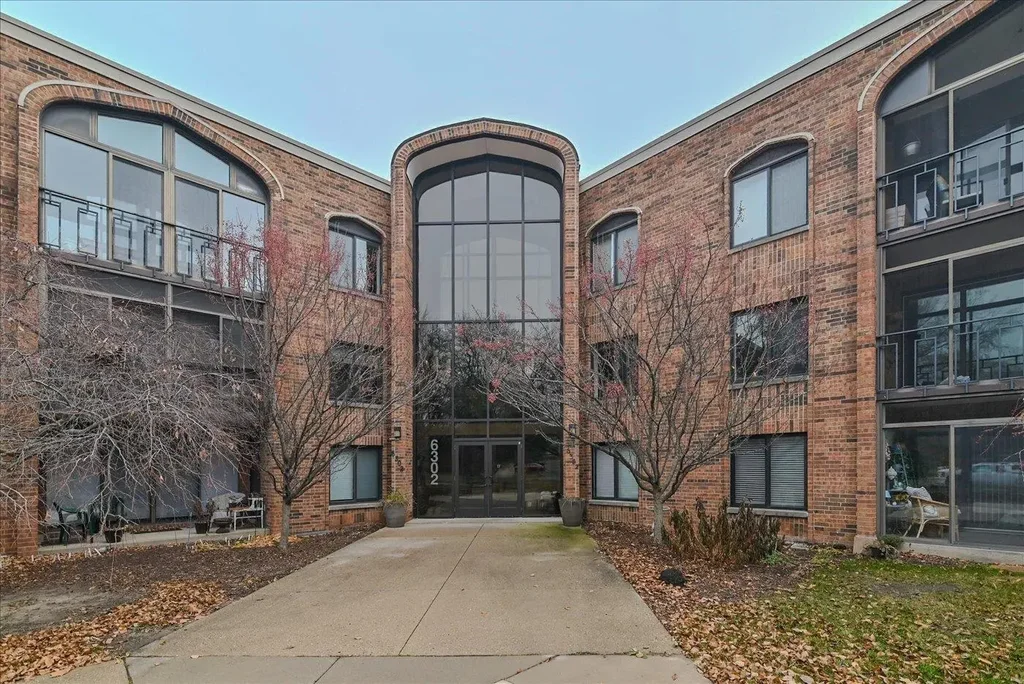 #321 - 6302 Mineral Point Road, Madison