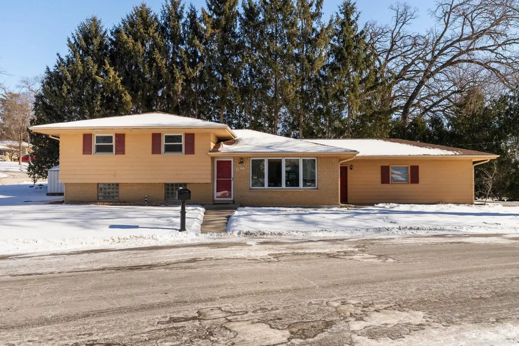 2845 Tomahawk Court, Middleton