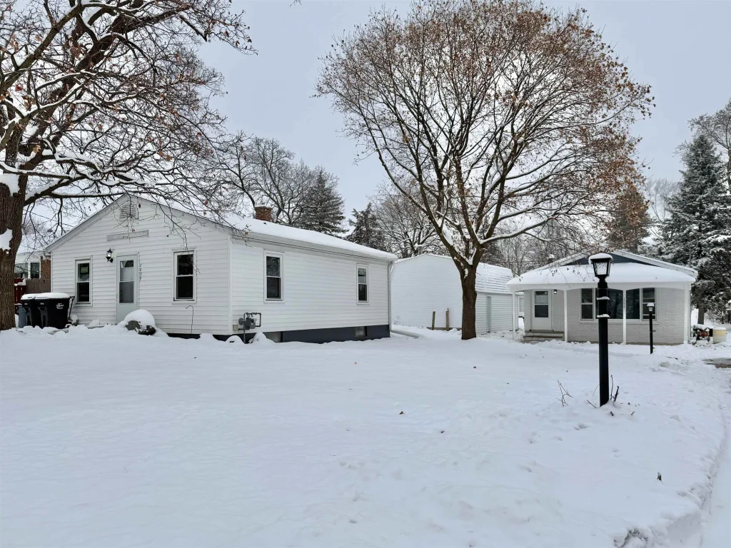 2035-2039 Roosevelt Avenue, Beloit