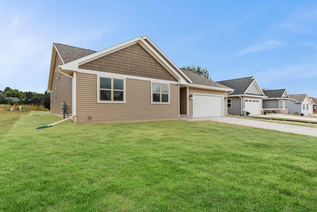 #29 - 333 Dahlia Drive, Stoughton