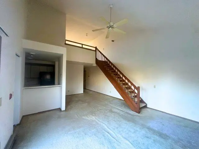 Photo of Listing #2013377