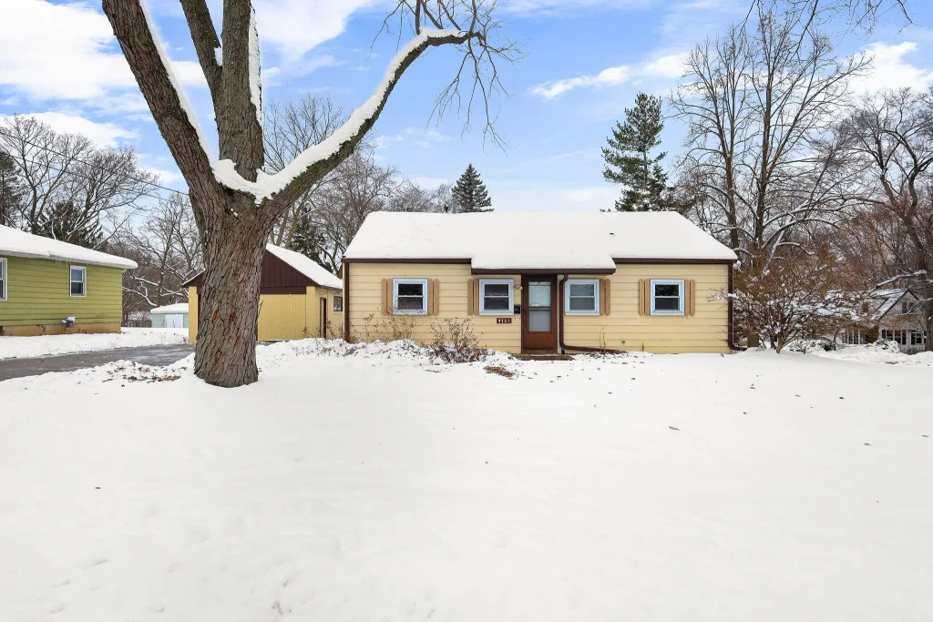 4701 Shore Acres Road, Monona