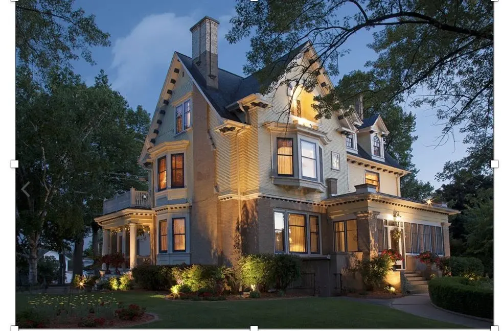 611 E Walnut Street, Horicon