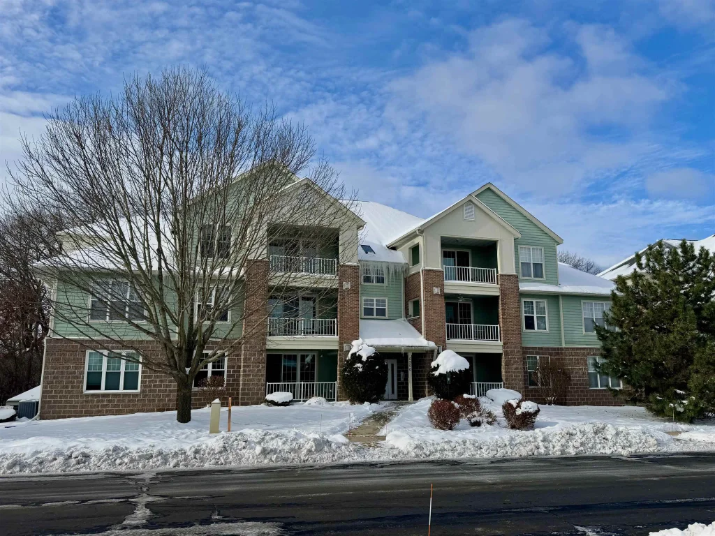 #104 - 5500 Caddis Bend, Fitchburg